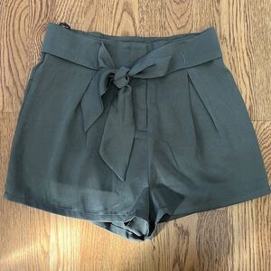She and Sky Dress Shorts M